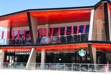 LINE_ALBUM_Starbucks ราไวย์_๒๔๐๒๑๓_92